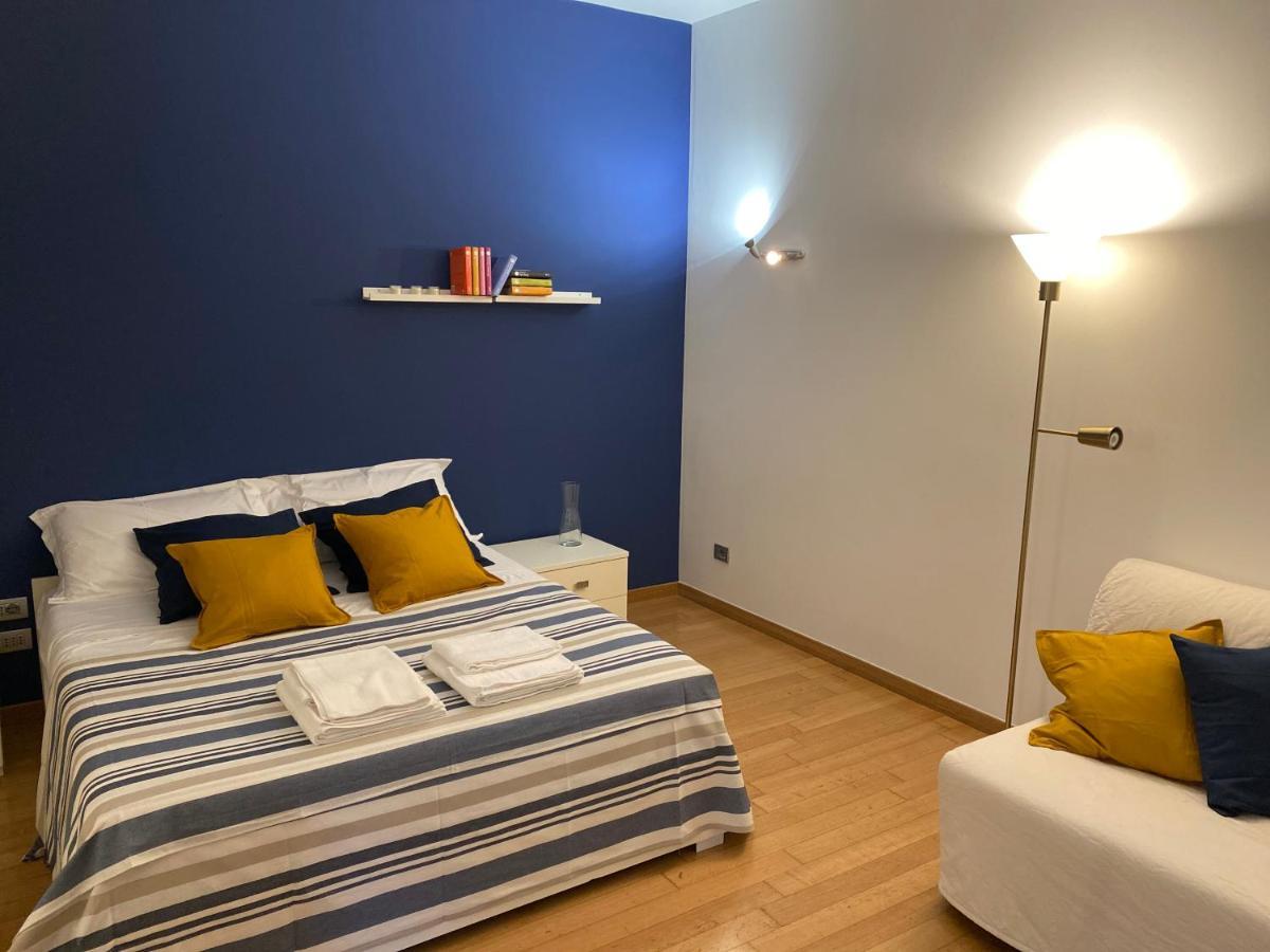 Chiara Guest House 34 - M4 Metro Blu Milan Bagian luar foto