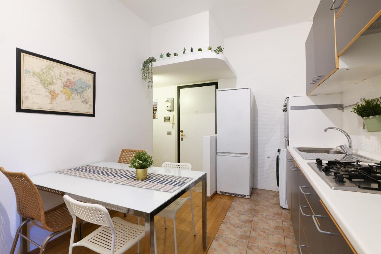 Chiara Guest House 34 - M4 Metro Blu Milan Bagian luar foto