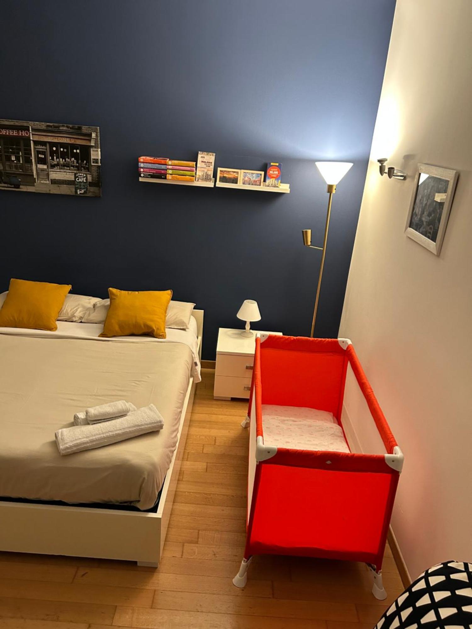 Chiara Guest House 34 - M4 Metro Blu Milan Bagian luar foto